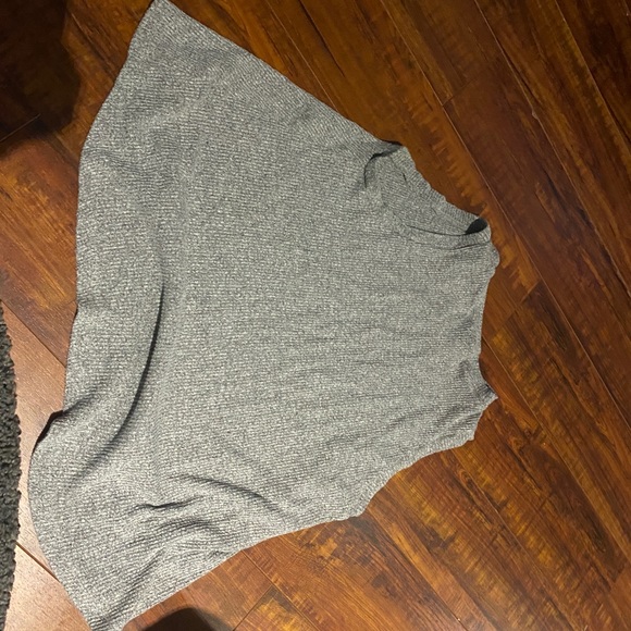 Grey undershirt - Picture 2 of 2
